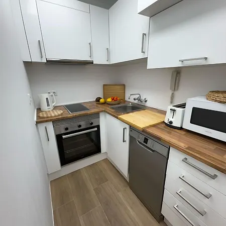 Beachside - 1 Min Walk To Appartement