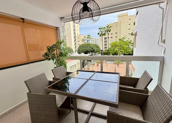 Beachside - 1 Min Walk To شقة ماربيا