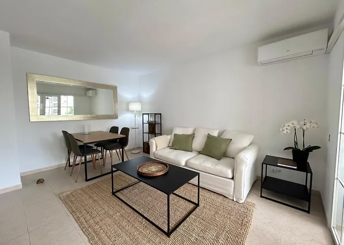 Beachside - 1 Min Walk To * ماربيا